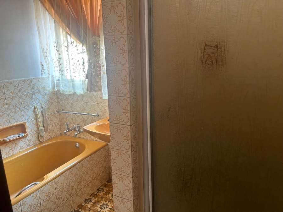 3 Bedroom Property for Sale in Viljoenskroon Free State